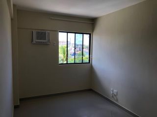 Apartamento 2 /4 e 1 suíte Itapuã