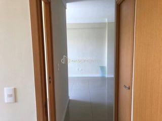 Apartamento 2 /4 e 1 suíte Itapuã