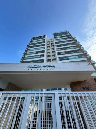 Patamares 3 suítes com 5 banheiros e 3 vagas com depósito