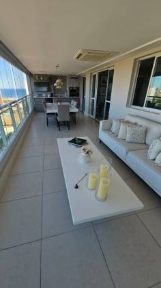 Patamares 3 suítes com 5 banheiros e 3 vagas com depósito