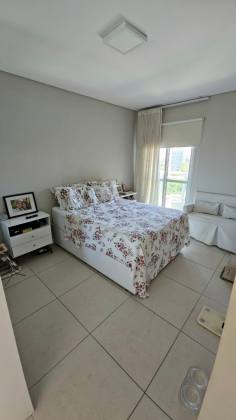 Patamares 3 suítes com 5 banheiros e 3 vagas com depósito