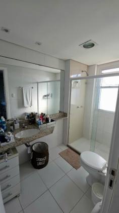 Patamares 3 suítes com 5 banheiros e 3 vagas com depósito