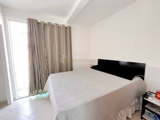 Casa Sobrado à Venda em Lauro de Freitas – Condomínio Fechado