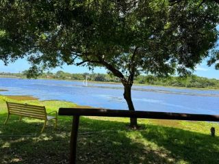 Apartamento 2/4 e  1 suíte Guarajuba