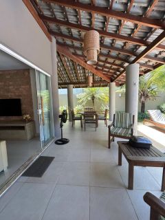 Linda Casa em Condomínio 4/4 e 2 suítes Piscina Privativa Barra do Jacuípe