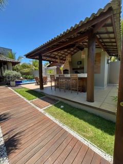 Linda Casa em Condomínio 4/4 e 2 suítes Piscina Privativa Barra do Jacuípe