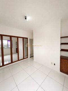 Apartamento 04 quartos 01 suíte e dependências completas no Imbuí