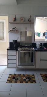 Casa Solta  3 /4 e  2 suítes  Piscina Privativa  Placa Solar Vilas do Atlântico e