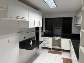 Apartamento  4 /4 e 3 suítes  Alphaville I em Salvador