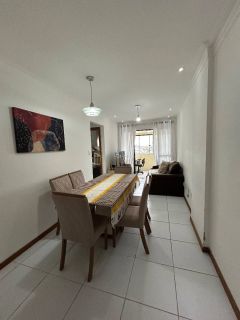 Aluguel: Apartamento 2/4 varanda, 01 garagem - Imbui