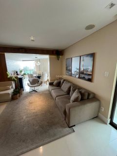 Apartamento  4 /4 e 3 suítes Patamares