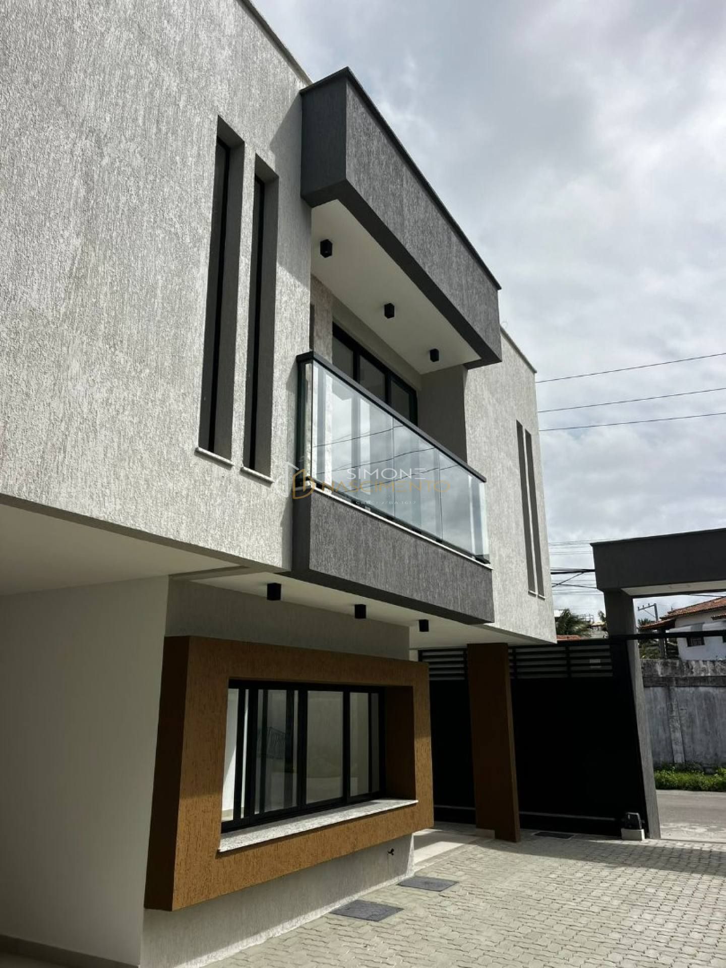Exclusivo em Ipitanga – Casas Dúplex de Alto Padrão