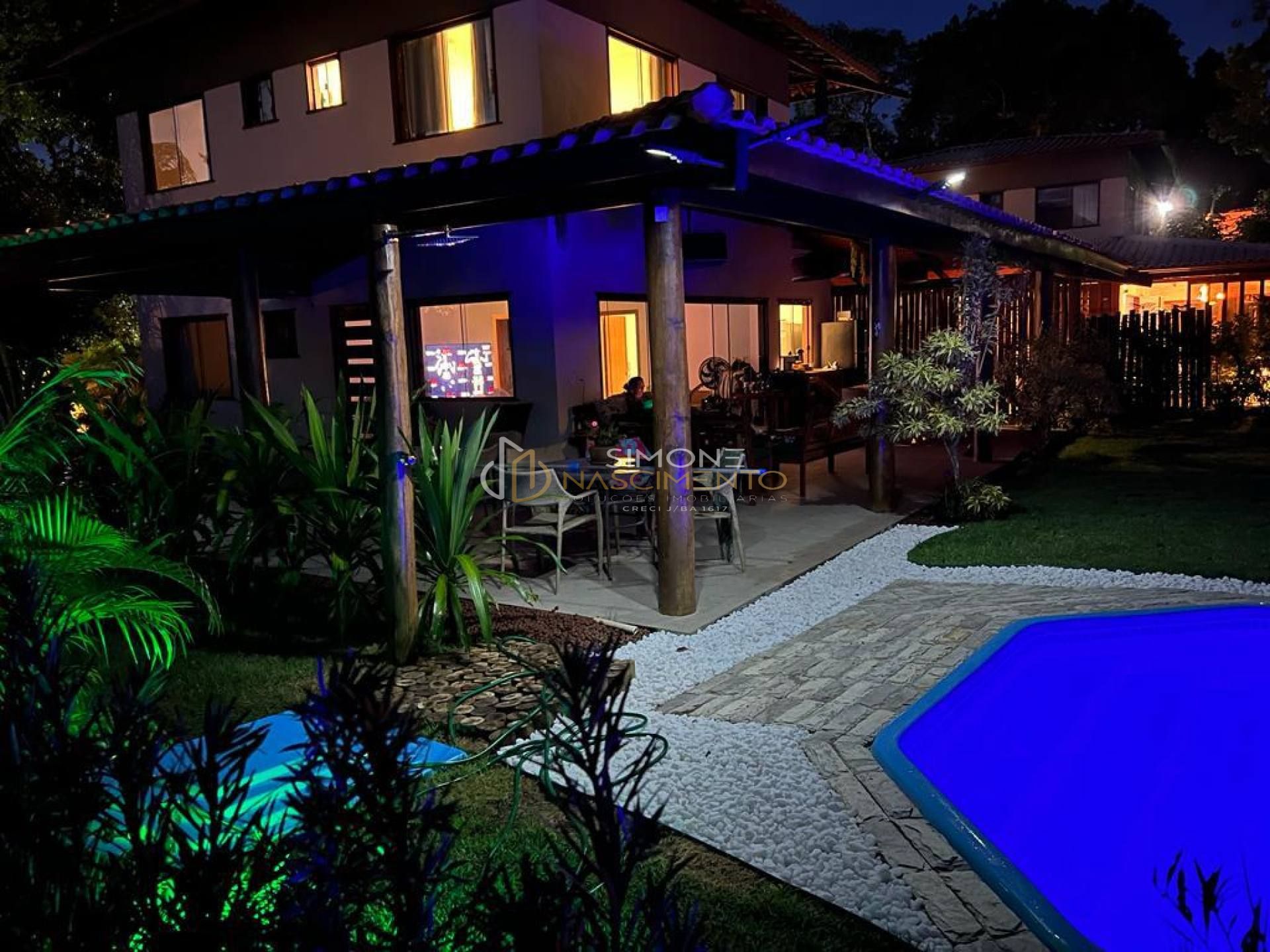 Casa de Condomínio  4 suítes  Praia do Forte em Mata De São João