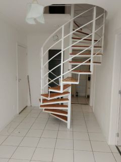 Cobertura Para Alugar com 3 quartos 1 suítes no bairro Jardim das Margaridas em Salvador