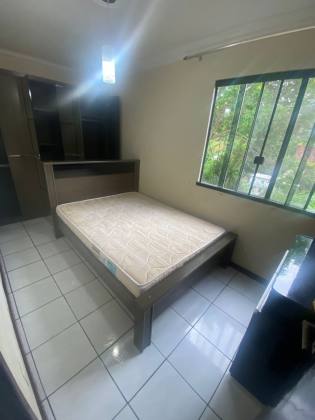 Vale dos Lagos 2/4 Reformado com Armários no 3ª Andar