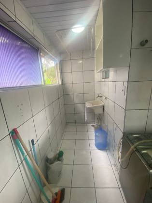 Vale dos Lagos 2/4 Reformado com Armários no 3ª Andar