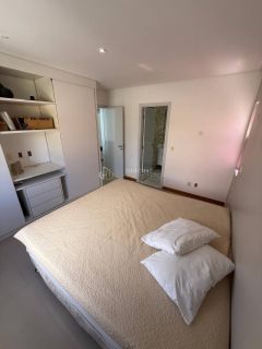 Casa de Condomínio  5 suítes  Buraquinho em Lauro De Freitas