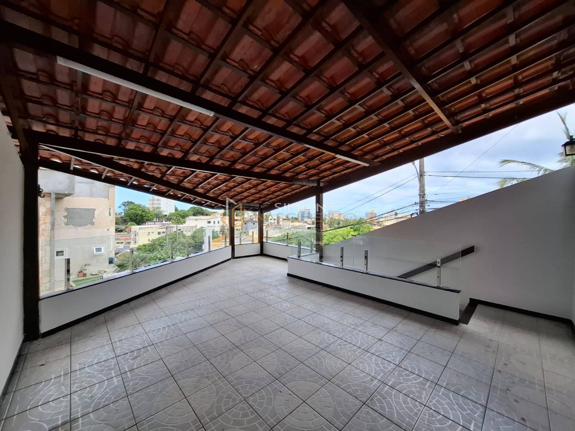 Casa de Condomínio Para Alugar com 4 /4 e  3 suítes  Piatã