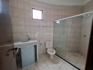 Casa de Condomínio Para Alugar com 4 /4 e  3 suítes  Piatã