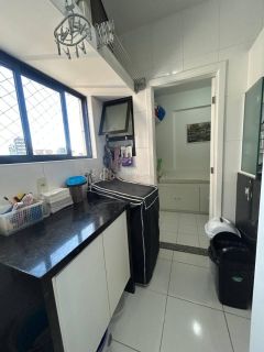 Apartamento 3/4, sendo 01 suite, 02 garagens cobertas, infra total, nascente - Jardim Armação