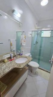 Casa de Condomínio 4 quartos 2 suítes  Buraquinho em Lauro De Freitas