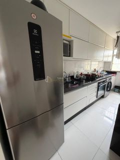 Apartamento Para Vender com 2 quartos 1 suíte no Imbuí Ville