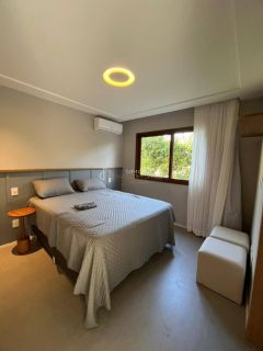 Casa de Condomínio Para Vender  6 suítes o Praia do Forte