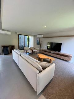 Casa de Condomínio Para Vender  6 suítes o Praia do Forte