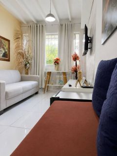 Apto 2/4, 01 garagem, escada 1ºandar - Trobogy