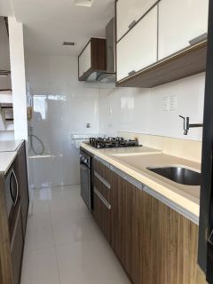 Apartamento  2 suítes Itaigara