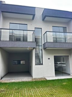 Triplex com 4 quartos 3 suítes no bairro Buraquinho em Lauro De Freitas