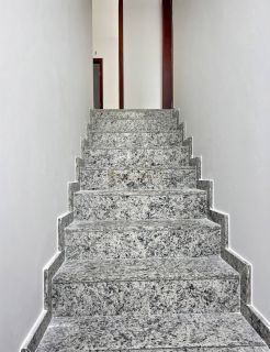 Triplex com 4 quartos 3 suítes no bairro Buraquinho em Lauro De Freitas