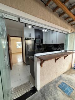 Casa de Condomínio  3 /4 e  1 suíte Ipitanga