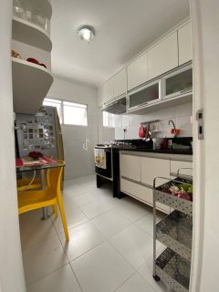 Apartamento 4/4, 1 suíte, nascente, 2 garagens - Imbui