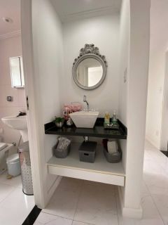 Apartamento 4/4, 1 suíte, nascente, 2 garagens - Imbui