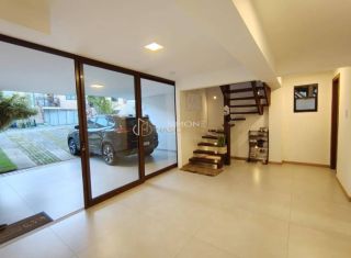 Casa de Condomínio Para Vender com 3 quartos 1 suíte  Patamares em Salvador