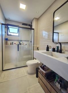 Casa de Condomínio Para Vender com 3 quartos 1 suíte  Patamares em Salvador