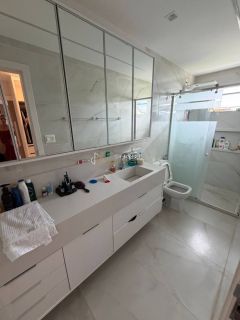 Casa de Condomínio3 suítes Porteira Fechada Vilas do Atlântico