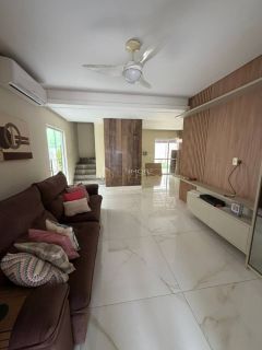 Casa de Condomínio3 suítes Vilas do Atlântico