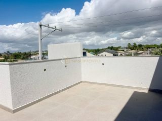 Casa de Condomínio Para Vender com 4 quartos 3 suítes no bairro Ipitanga em Lauro De Freitas