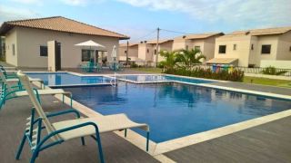 Casa de Condomínio Duplex  2 suítes  - Abrantes