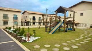 Casa de Condomínio Duplex  2 suítes  - Abrantes