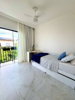 Casa de Condomínio Duplex  2 suítes  - Abrantes