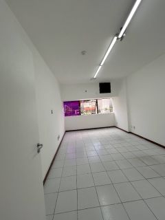 Sala Comercial para Locação - Caminho das Árvores
