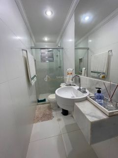 Casa Para Alugar com 4 quartos 3 suítes no bairro Rio Vermelho em Salvador