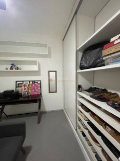 Casa Para Alugar com 4 quartos 3 suítes no bairro Rio Vermelho em Salvador