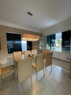 Casa Para Alugar com 4 quartos 3 suítes no bairro Rio Vermelho em Salvador