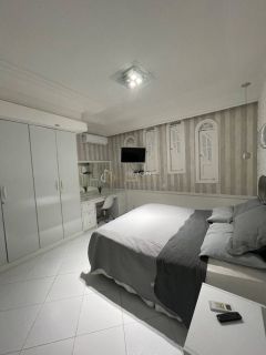 Casa Para Vender com 4 quartos 3 suítes no bairro Rio Vermelho em Salvador