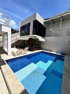 Casa de Condomínio Para Vender com 4 quartos 3 suítes no bairro Jockey Club em Lauro De Freitas