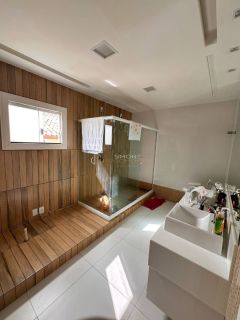 Casa de Condomínio Para Vender com 4 quartos 3 suítes no bairro Jockey Club em Lauro De Freitas